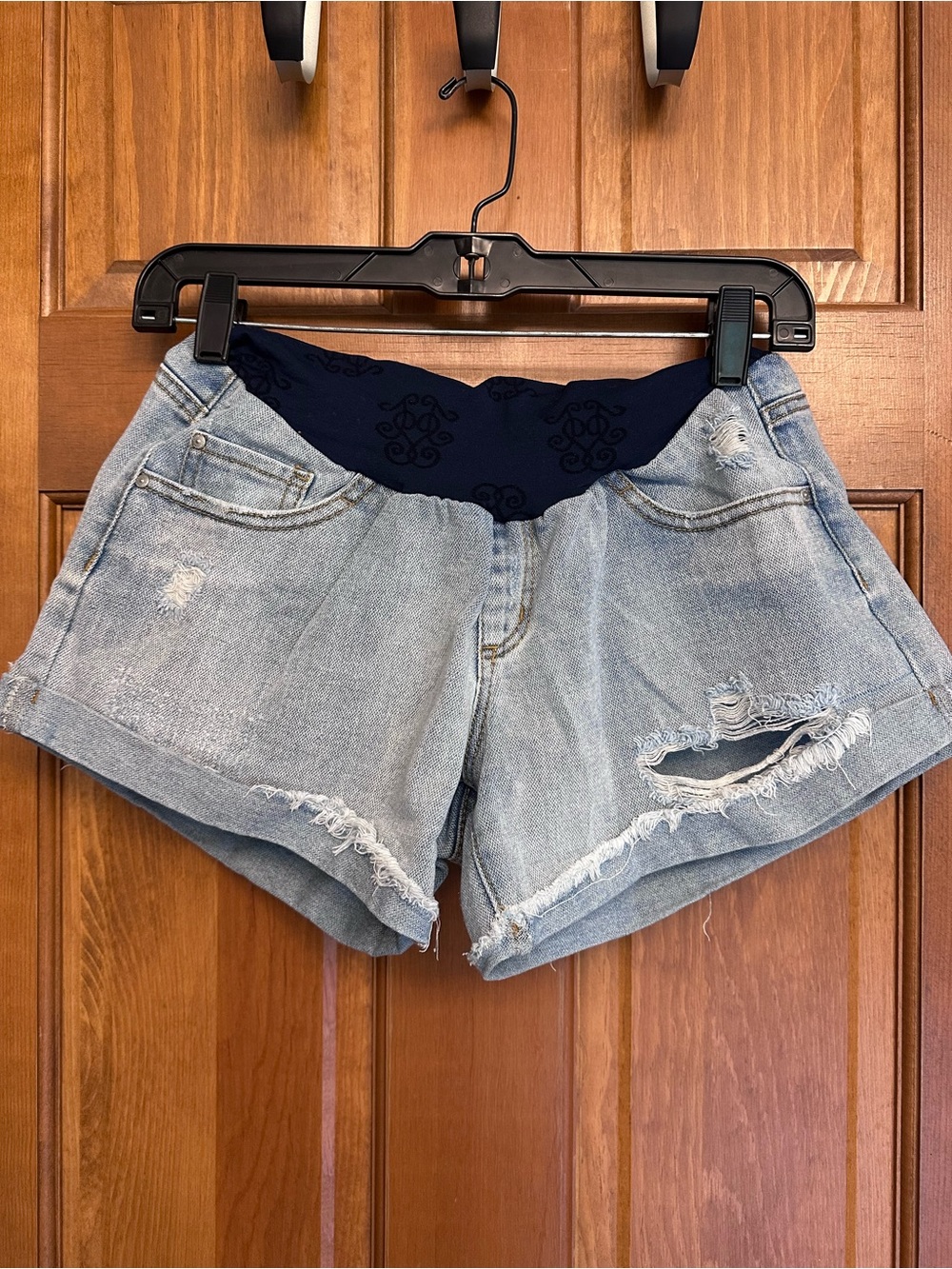 Jessica Simpson Maternity Light Wash Denim Shorts with Waistband Size M
